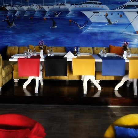 Alp Otel Restaurant Küçükkuyu Kültér fotó
